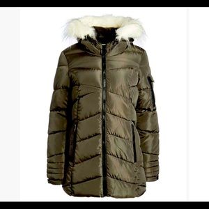 FLASH SALE‼️‼️🎉🎉♥️♥️♥️STEVE MADDEN JACKET! NWT